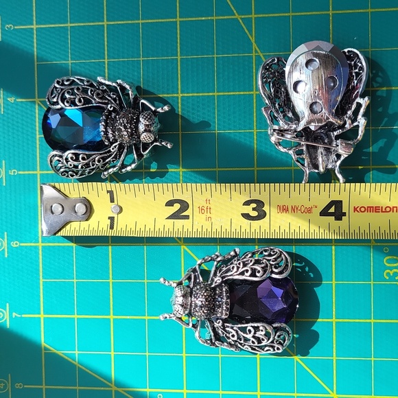 🪰 Brand new XL fly brooch - Picture 12 of 13